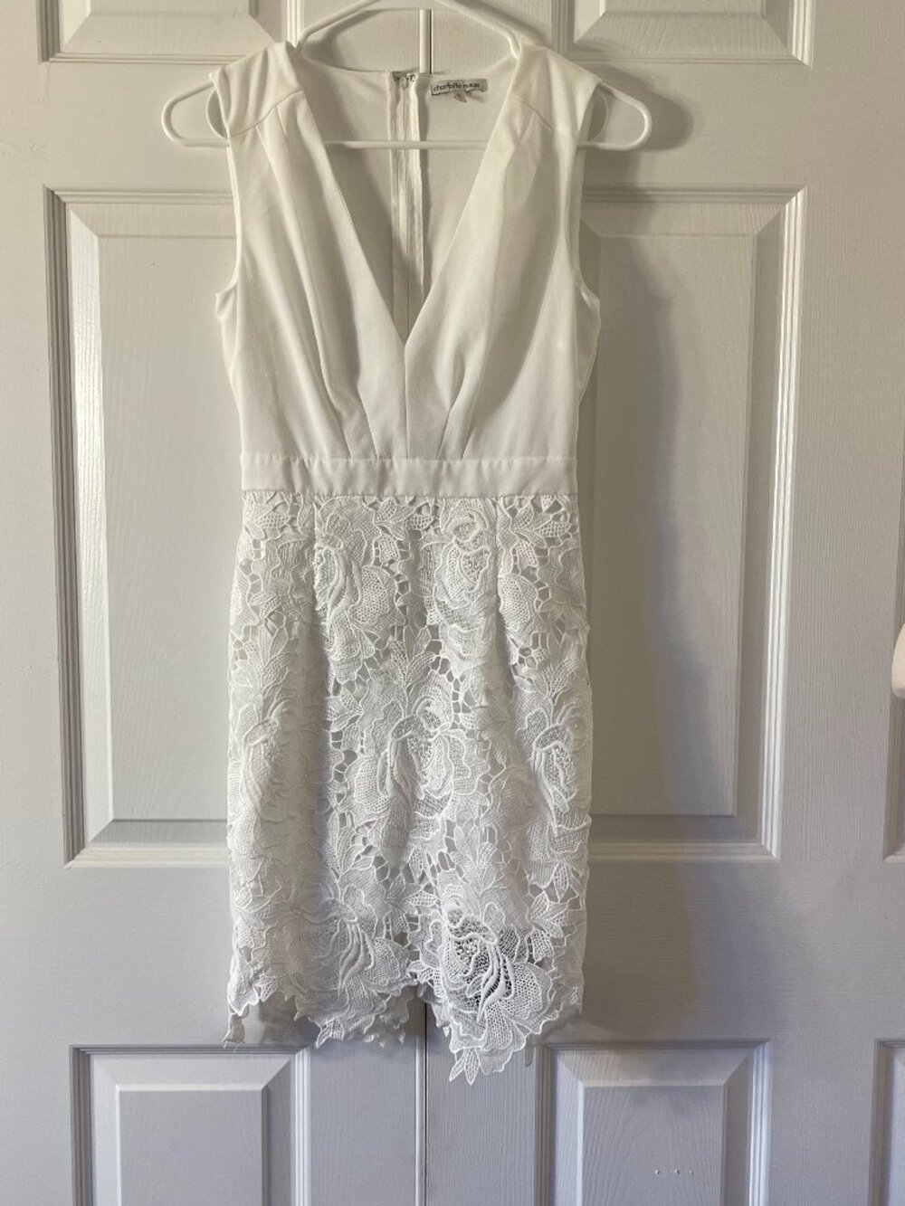 Charlotte Russe XS White Floral Lace Crochet V Neck Mini Dress